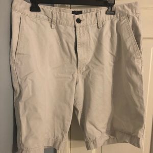 Men’s Gap Khaki Shorts